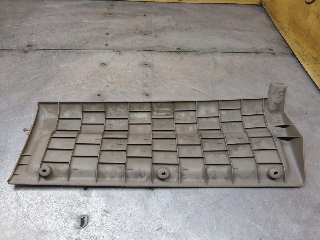 Накладка декоративная на торпедо B5WTX5 Volkswagen Passat купить