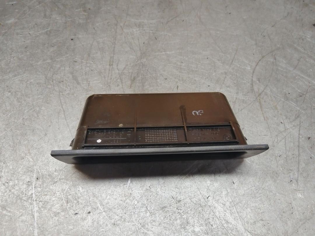 Вещевой ящик центральной консоли U965Q4 BMW 5 E39 купить