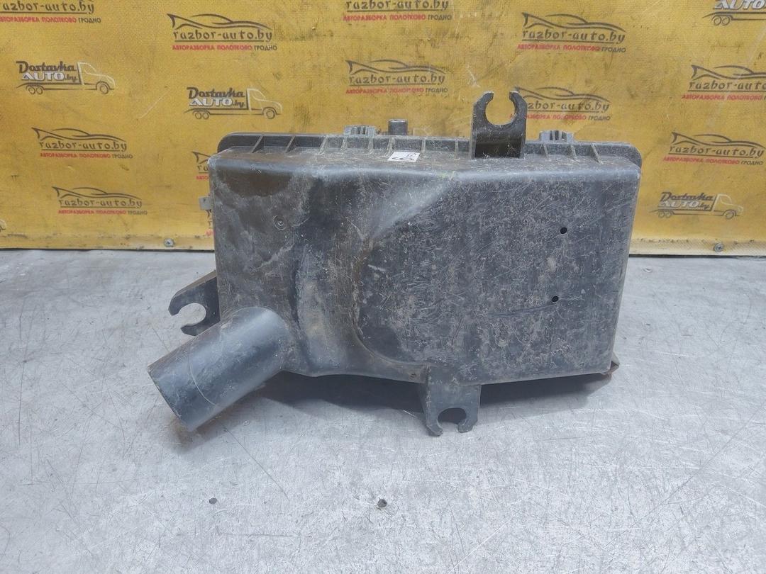 Корпус воздушного фильтра V8J6Q0 Mazda 626 купить с доставкой