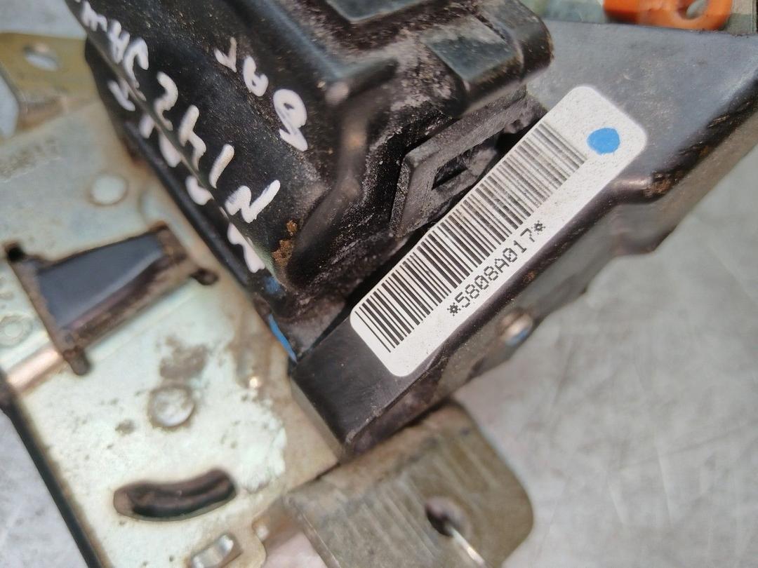 Замок багажника 168V50 Mitsubishi Colt купить с доставкой