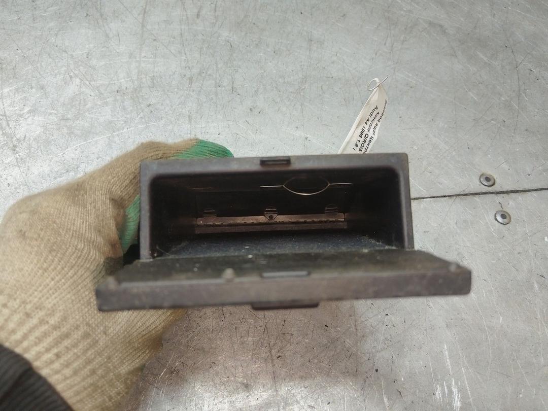 Вещевой ящик центральной консоли QIROI5 Audi A4 - Фото 4