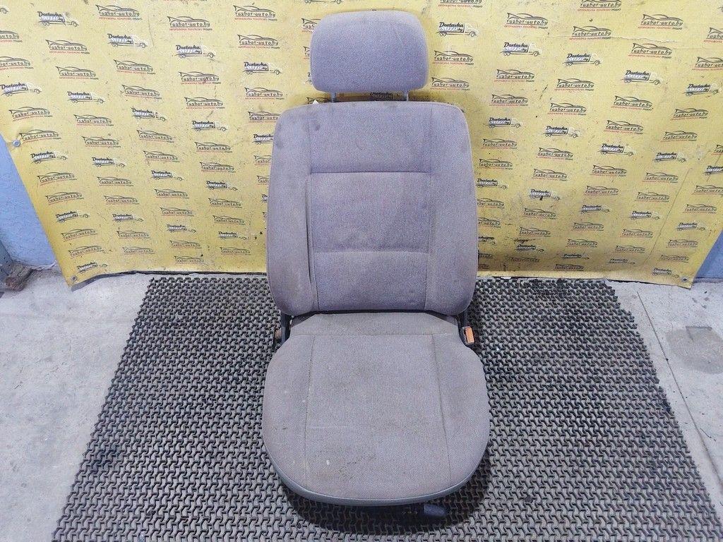 Сиденье переднее правое LG5YGV Audi 80 - Фото 1