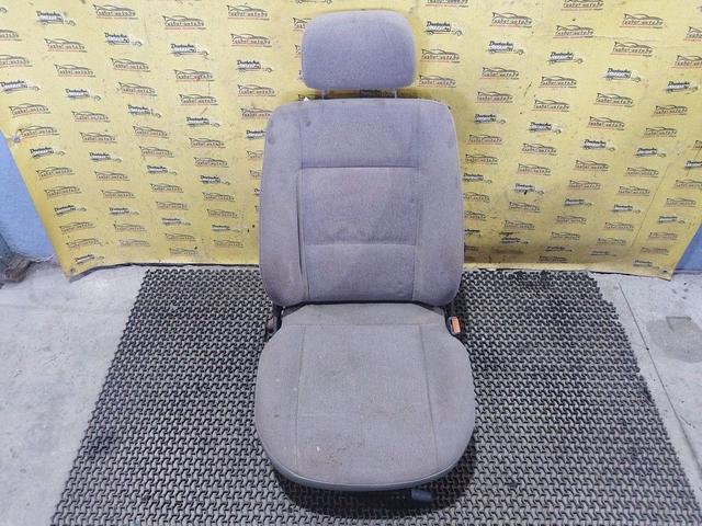 Сиденье переднее правое LG5YGV Audi 80 - Фото 1