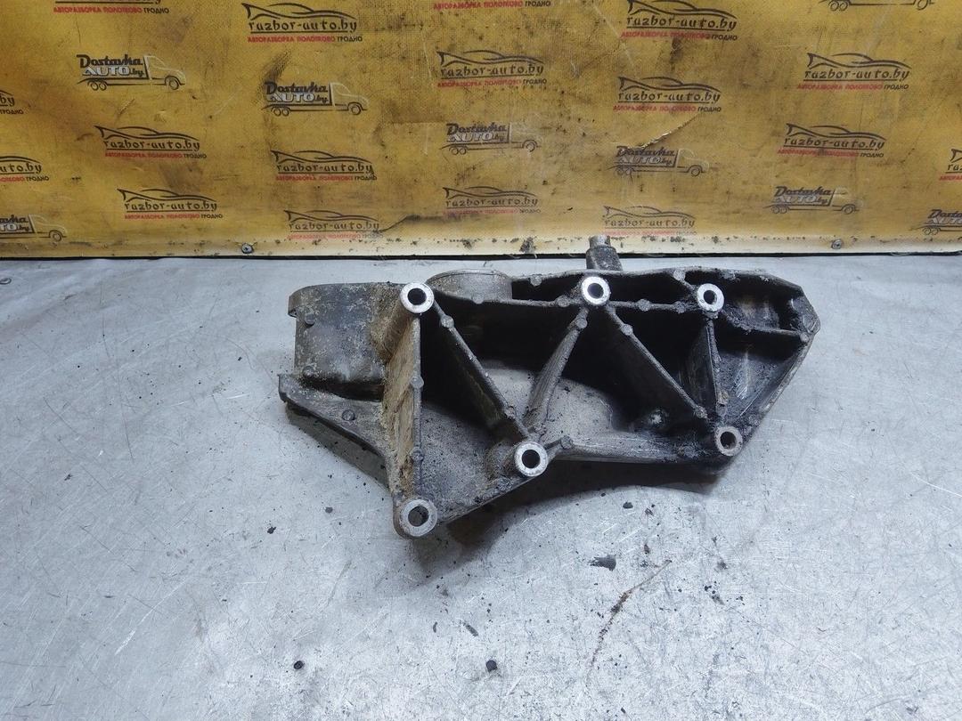 Кронштейн генератора ZWTY04 Renault Laguna купить с доставкой