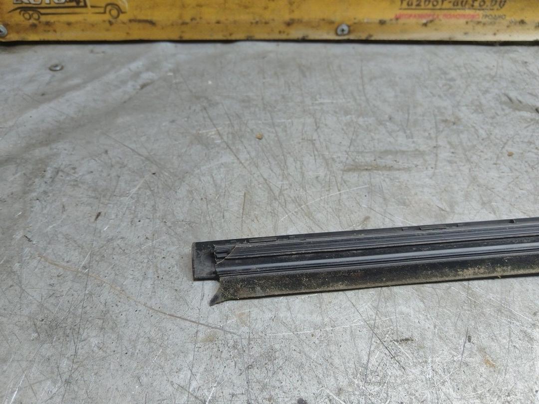 Молдинг стекла двери передней левой наружный SPKCQY Opel Zafira купить в магазине запчастей бу