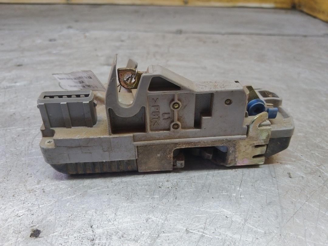 Замок двери задней левой ZQXU5A Citroen Xantia купить в магазине запчастей бу