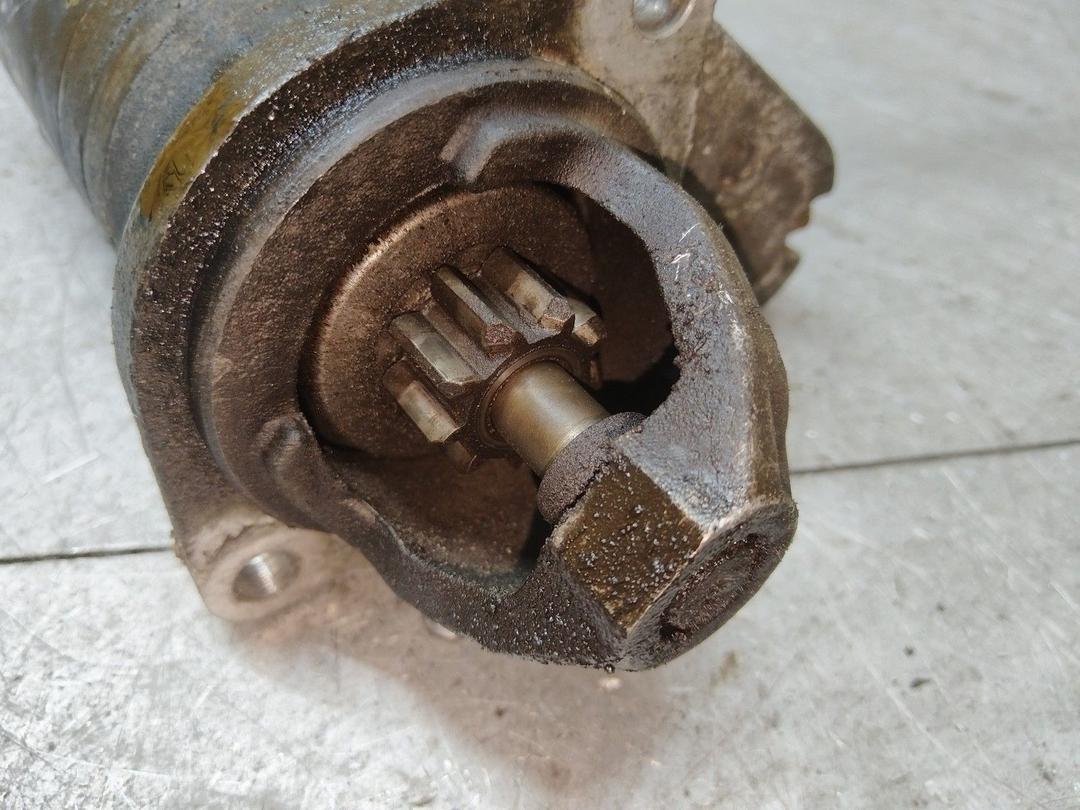 Стартер YRQYX3 BMW 3 E36 купить в магазине запчастей бу