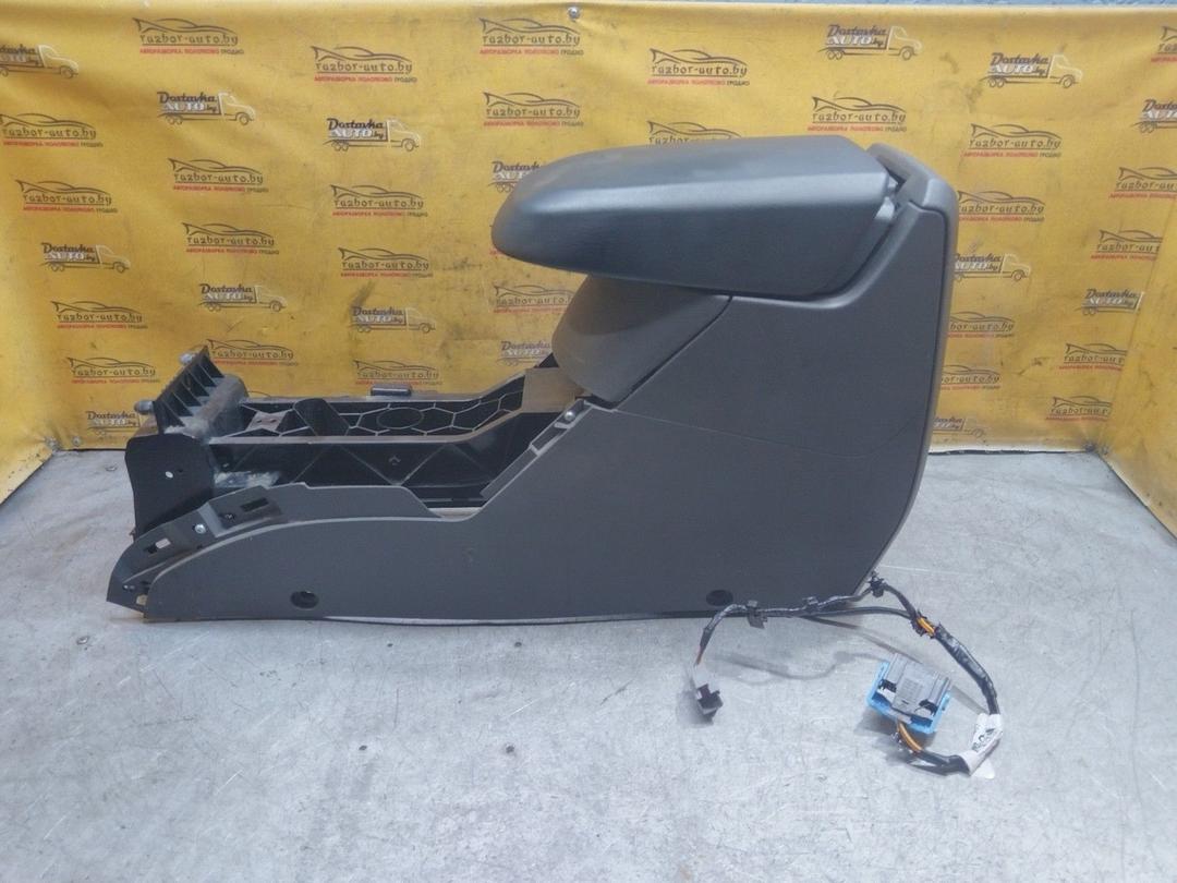 Подлокотник FYRLCV Ford C-Max купить