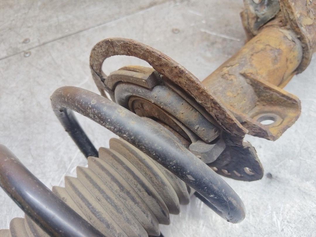 Амортизатор передний правый KY53X1 Ford Fusion - Фото 11