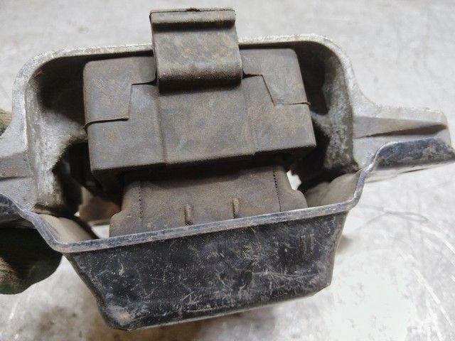 Подушка крепления двигателя XQL9X3 Volkswagen Passat купить с доставкой