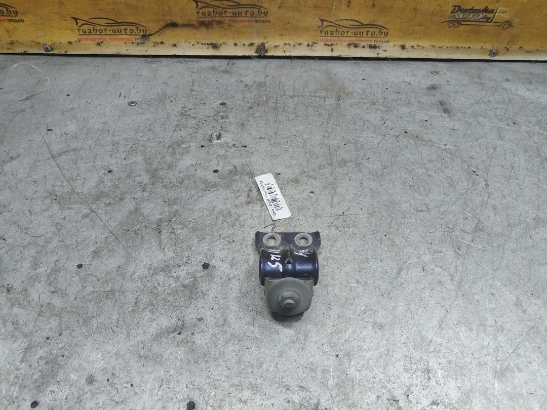 Петля крышки багажника 6U4I25 Audi A4 купить