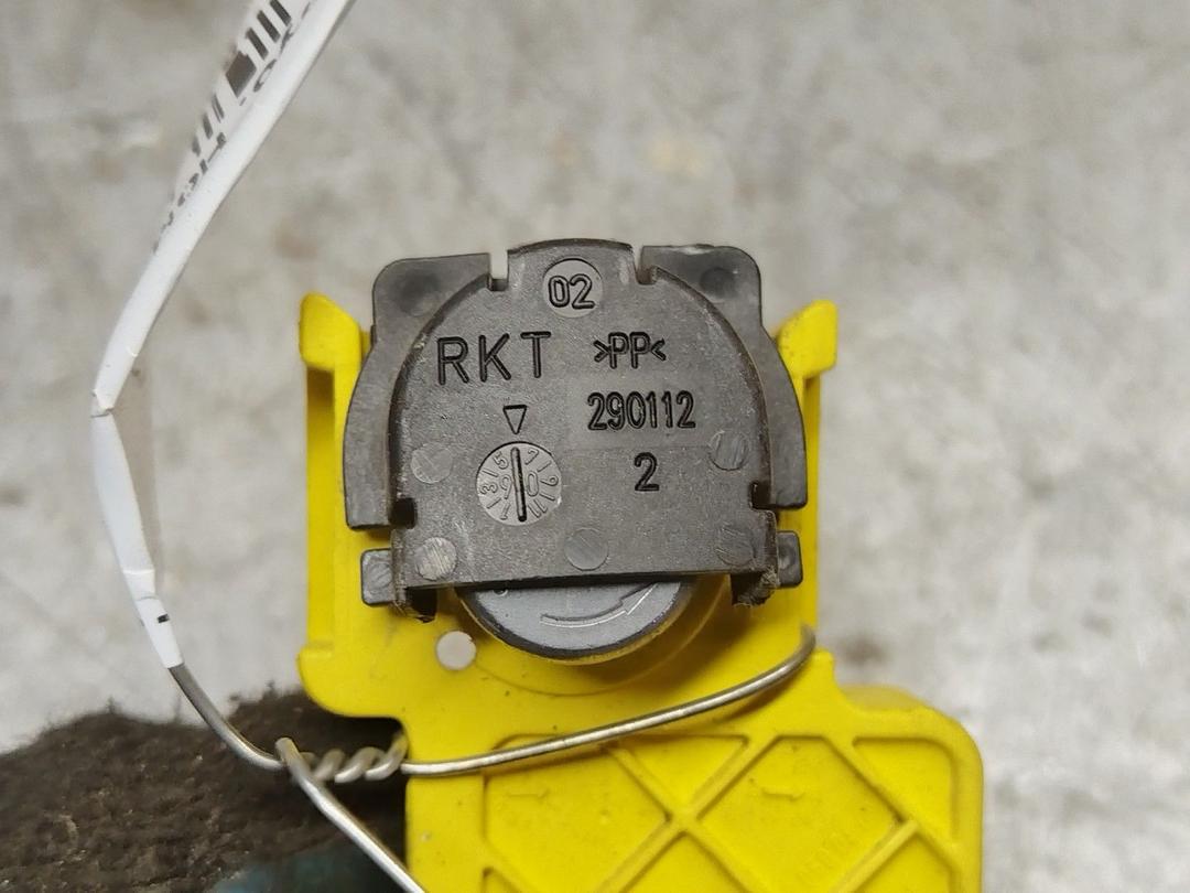 Датчик удара VEH680 Opel Astra купить на авторазборке