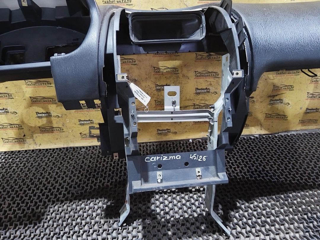 Панель передняя салона (торпедо) XF0MNO Mitsubishi Carisma undefined