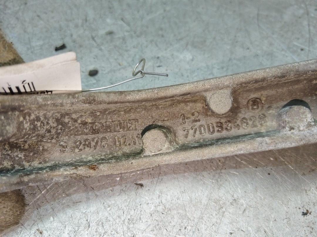 Кронштейн двигателя 9Q8ZBU Renault Safrane купить с доставкой