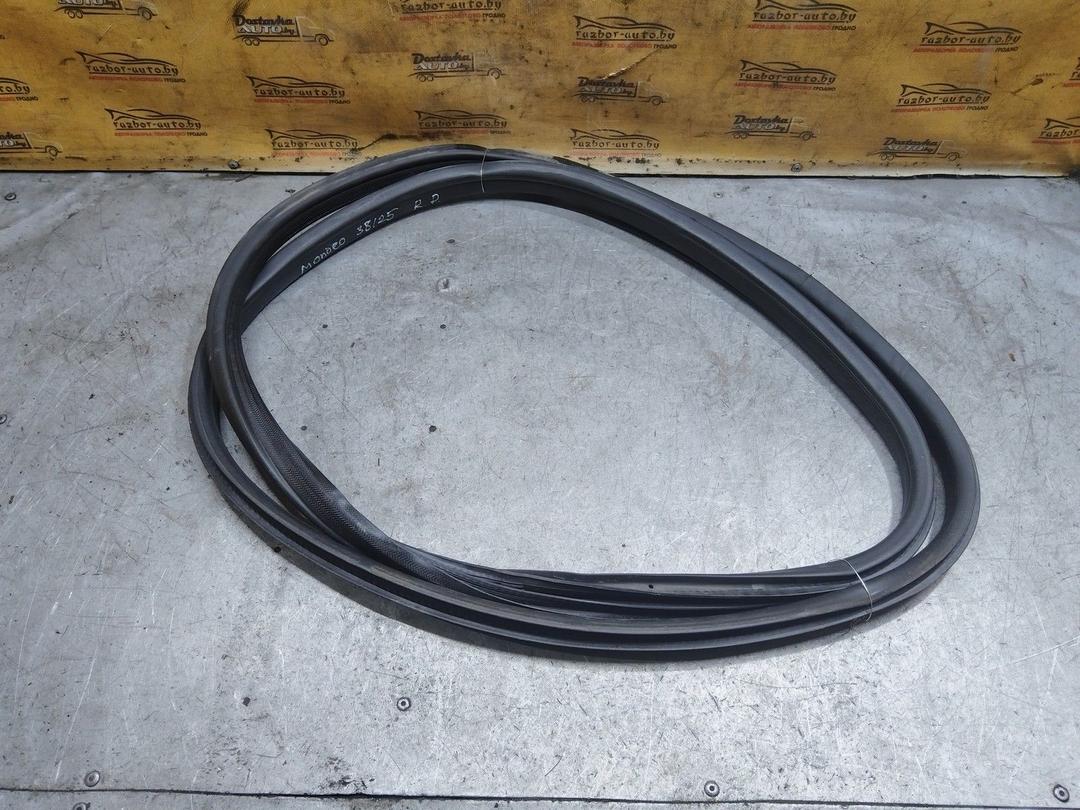 Уплотнитель двери передней правой F73OK7 Ford Mondeo - Фото 4