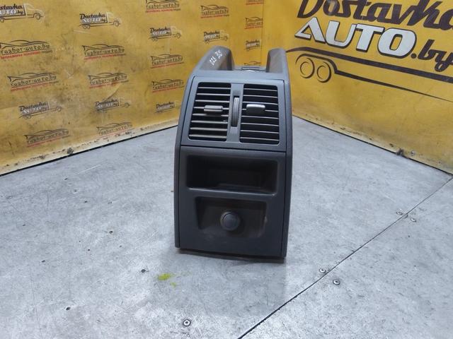 Консоль салона (кулисная часть) E20CL1 Opel Zafira undefined