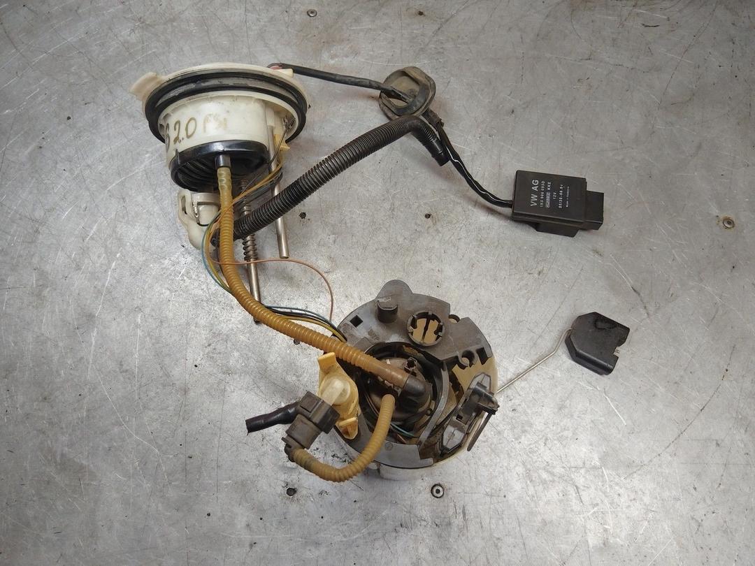 Колба в бак TKRS7W Volkswagen Passat