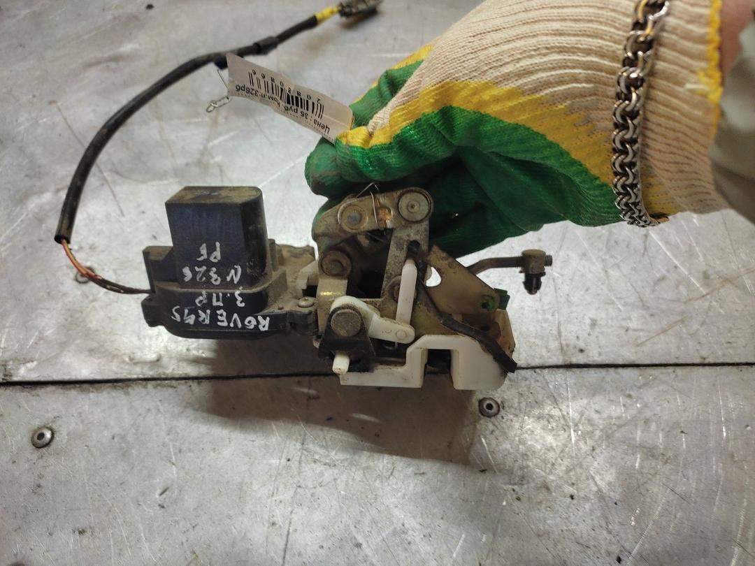 Замок двери задней правой 51GXYU Rover 45