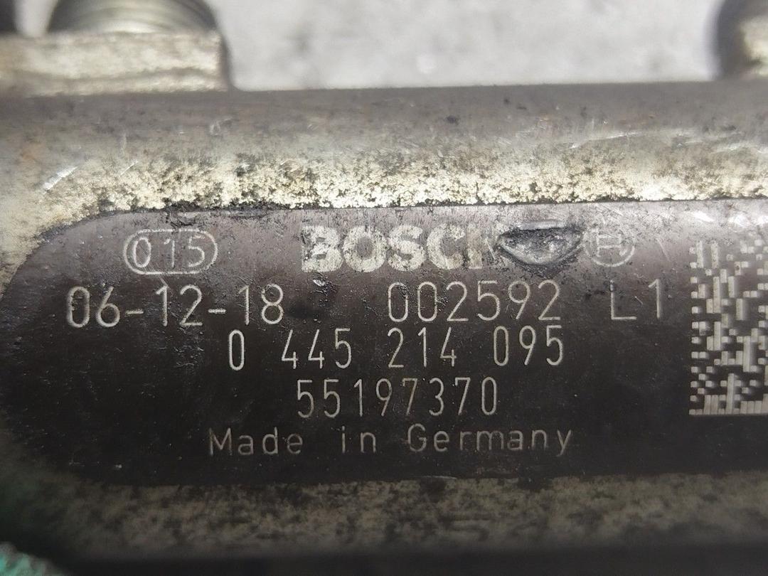 Топливная рампа ZUP2FK Opel Astra - Фото 4