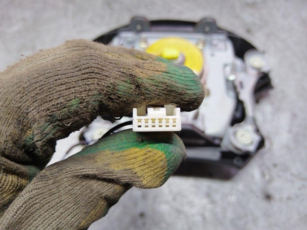 Подушка безопасности водителя 9E2T8E Toyota Avensis Verso - Фото 3