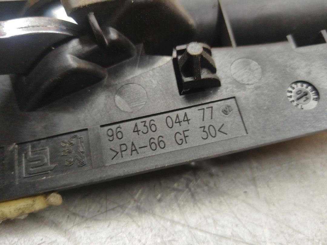 Ручка внутренняя задняя правая NMQ77S Peugeot 307 купить с доставкой