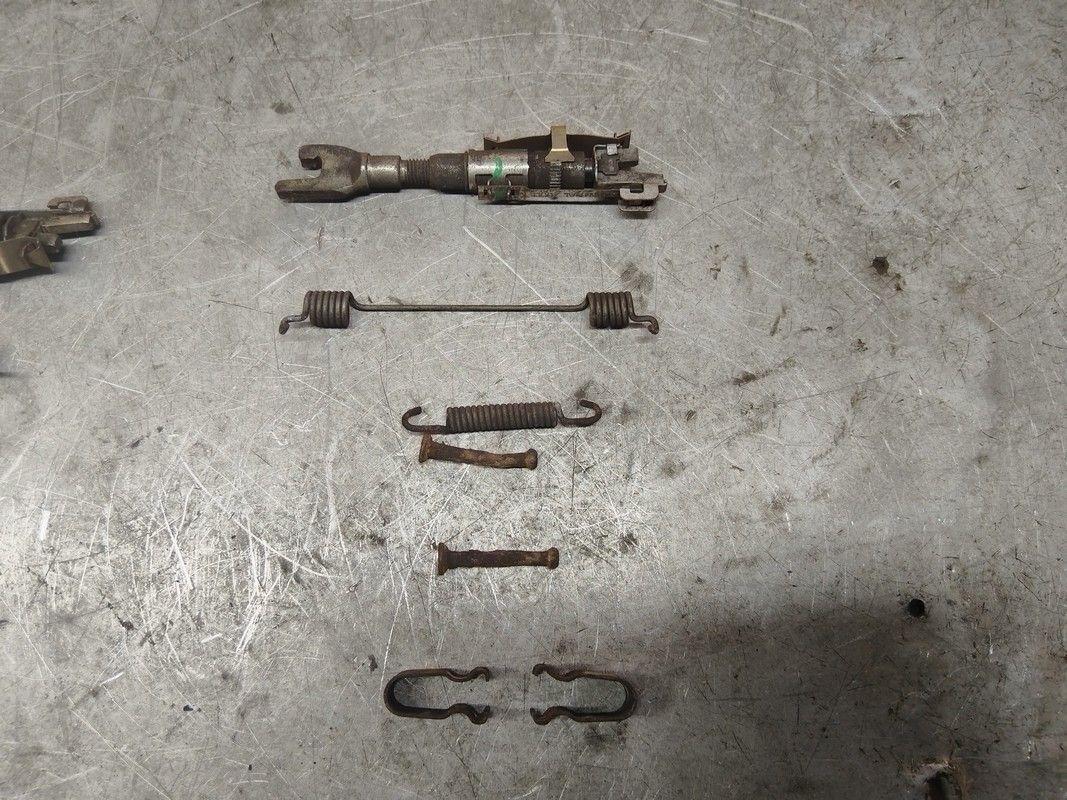 Механизм развода задних тормозных колодок правый 7ENM48 Nissan Note - Фото 2