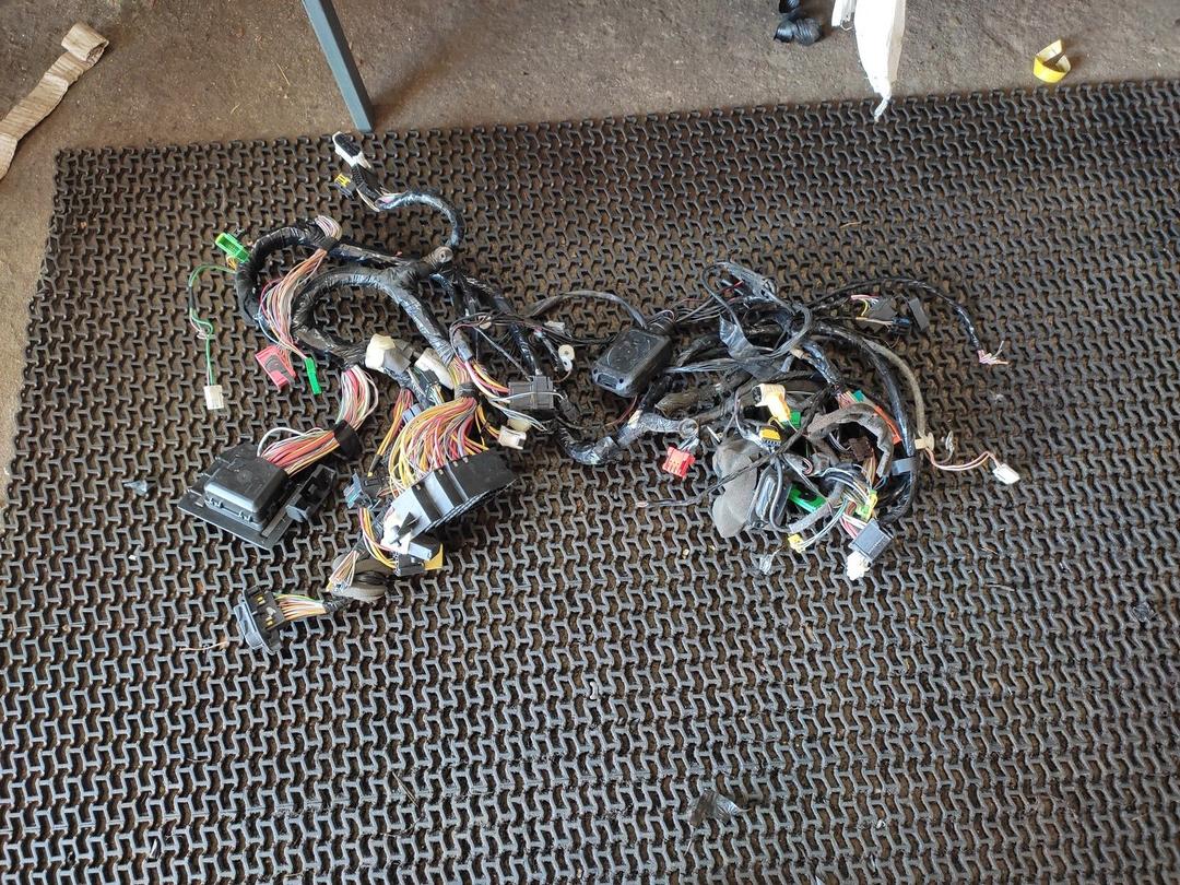 Проводка салона U1HTG9 Renault Clio