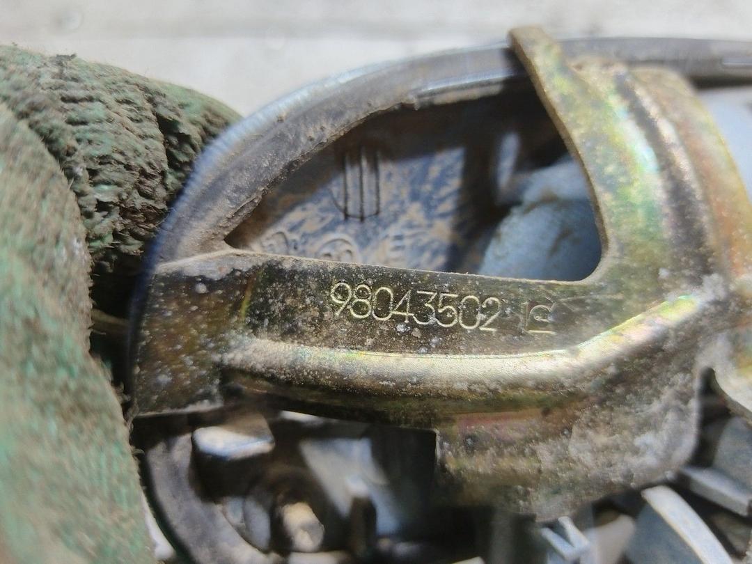 Ручка наружная задняя правая SY02R5 Peugeot 607 купить на авторазборке