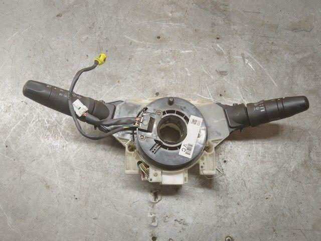 Переключатель подрулевой (стрекоза) PE8ZT4 Nissan Primera