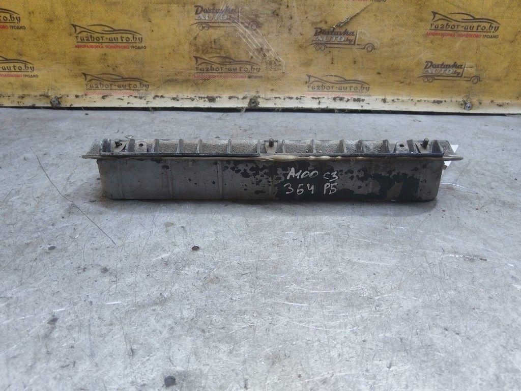 Решетка вентиляции кузова 4X9182 Audi 100 - Фото 2