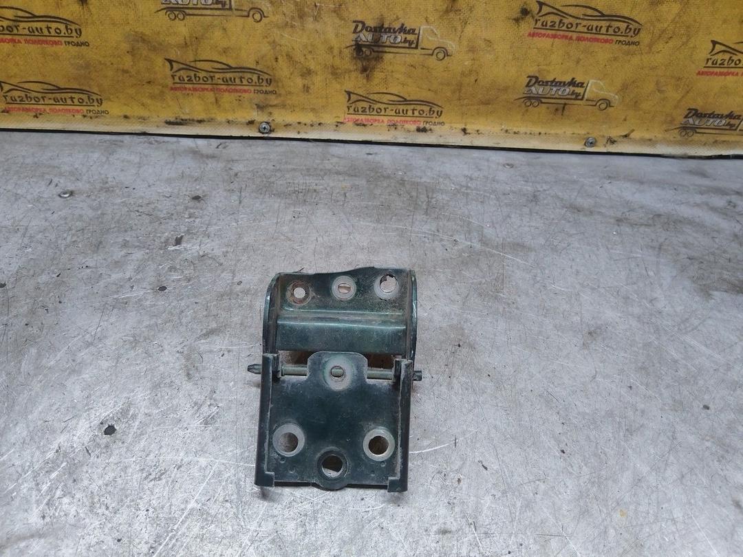 Петля крышки багажника 4P8M5W Chrysler Voyager undefined