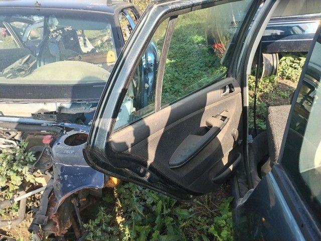 Обшивка двери задней левой (дверная карта) RBGQWT Skoda Fabia