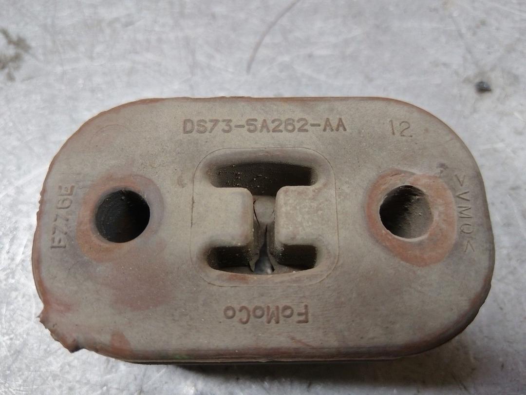 Хомут глушителя FRG456 Ford Fusion купить в магазине запчастей бу