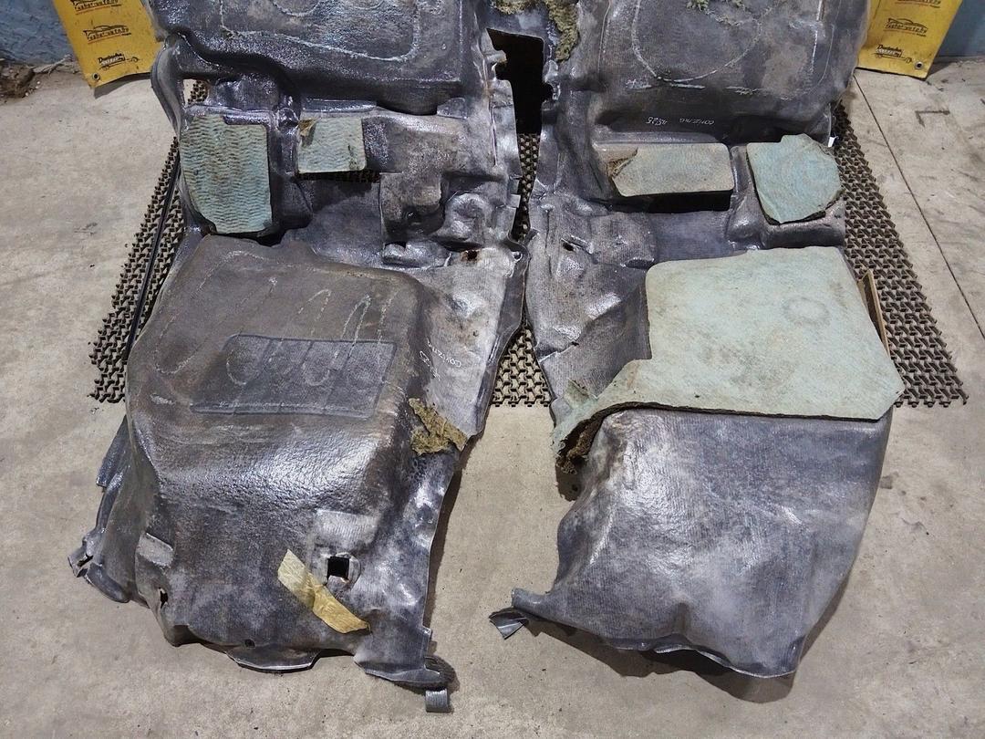 Ковер салонный H1X1OM Mitsubishi Carisma купить с доставкой. Огромный выбор салонов. У нас есть практически все.