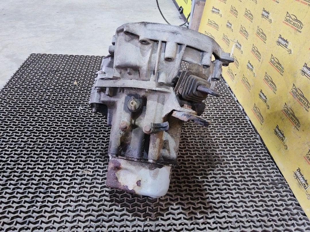 КПП механическая (МКПП) 5-ступенчатая IDZDA2 Renault Laguna купить на авторазборке