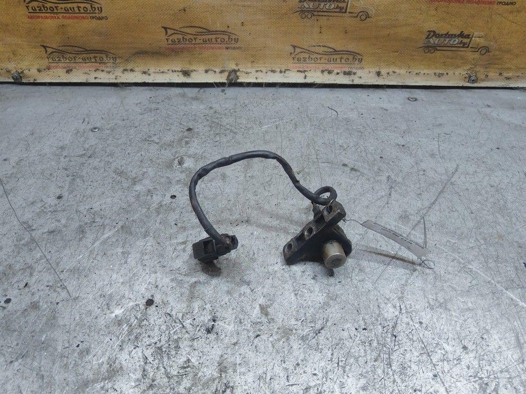 Датчик коленвала MY28Z6 Volvo S60 - Фото 1