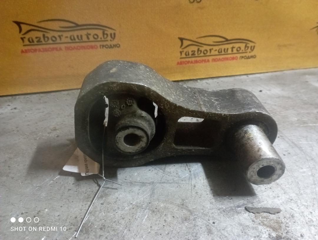 Подушка крепления КПП KNCZHK Peugeot 607 купить