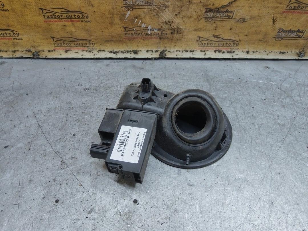 Лючок топливного бака CJ4A97 Ford Focus - Фото 3