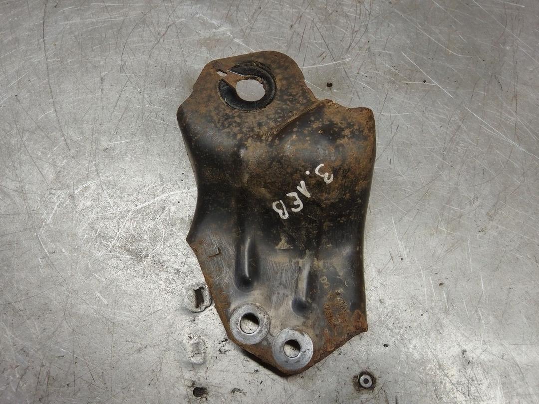 Кронштейн крепления балки подвески 4G045B Ford Fusion