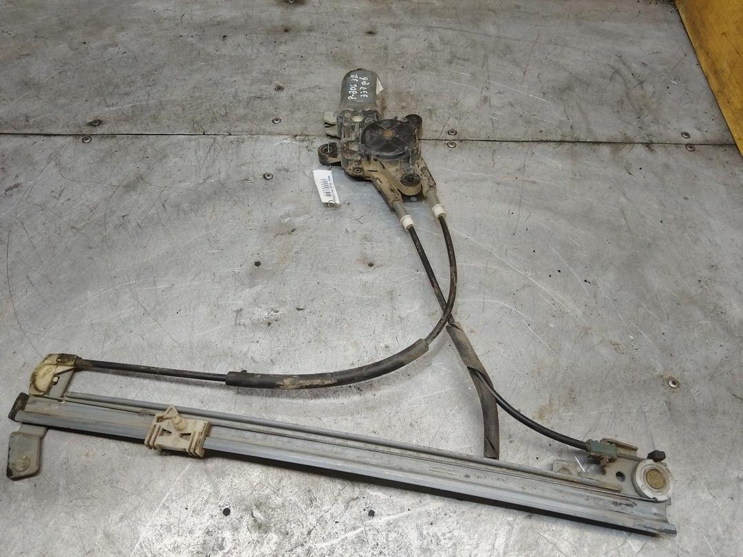 Стеклоподъемник электрический задний правый H2DUV6 Peugeot 806 - Фото 3