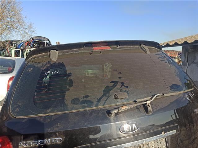 Стекло заднее C79ECF Kia Sorento
