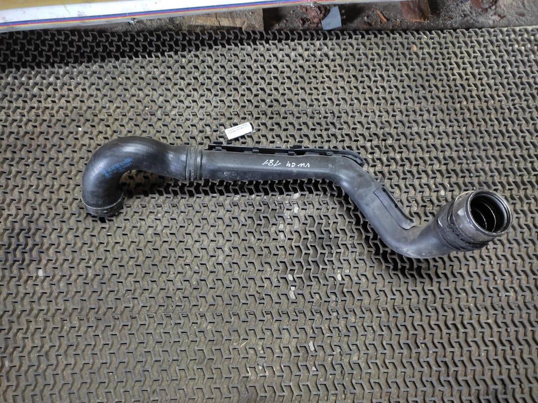 Патрубок турбины P6XN98 Volkswagen Golf