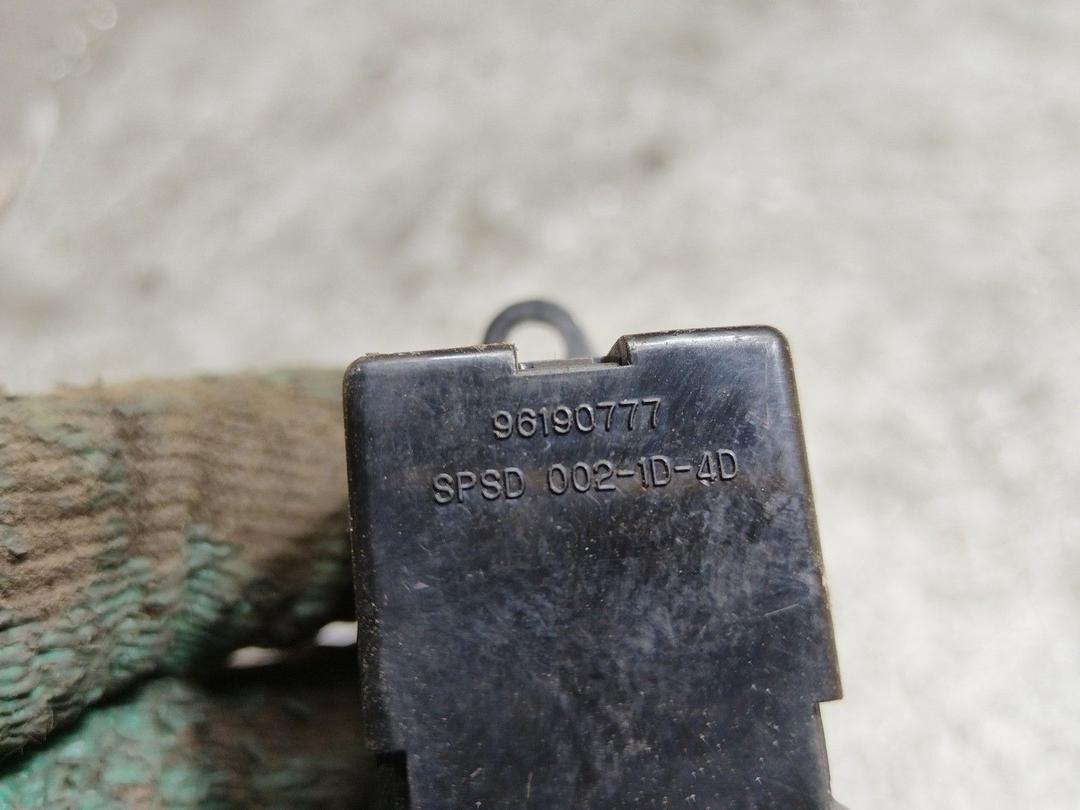 Кнопка стеклоподъемника заднего правого X8WOQM Daewoo Leganza купить в магазине запчастей бу