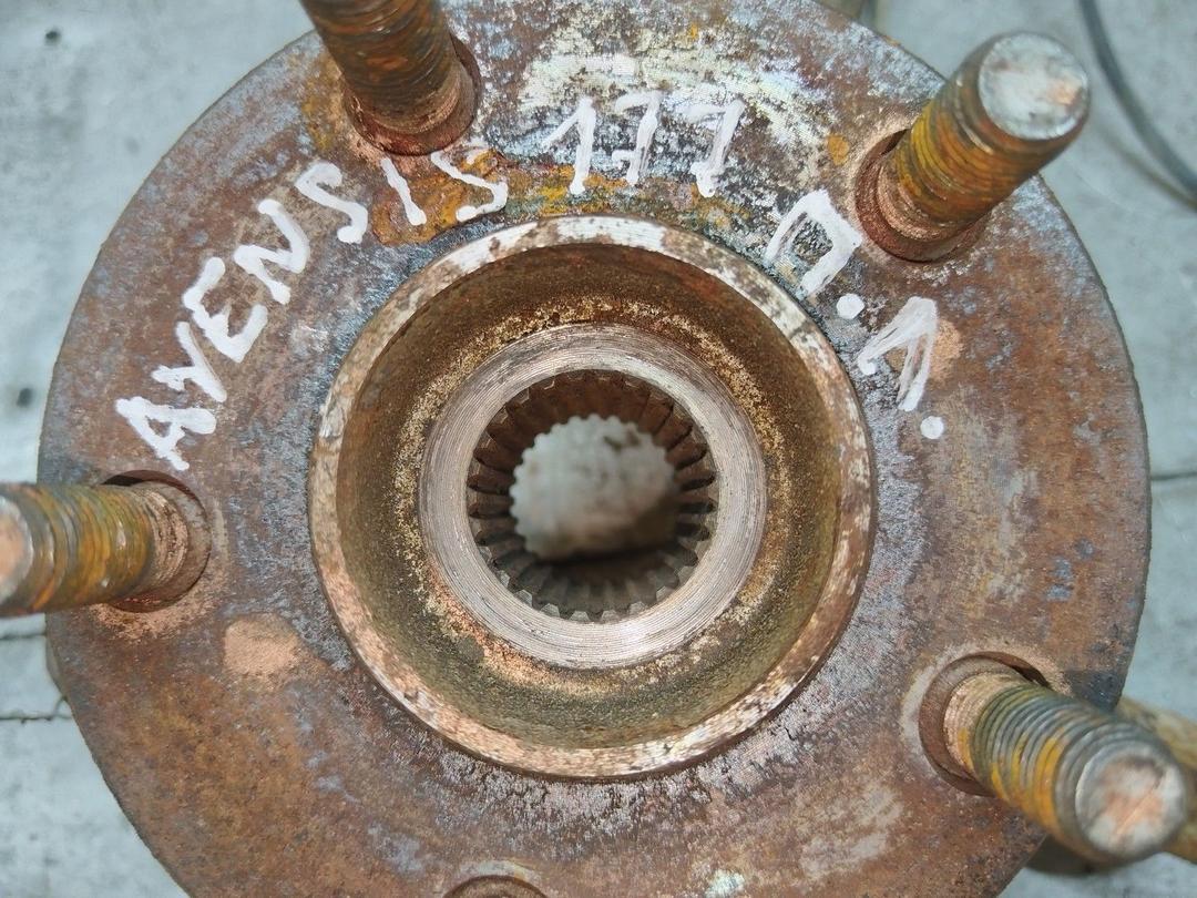 Кулак поворотный левый BGY0PC Toyota Avensis - Фото 2