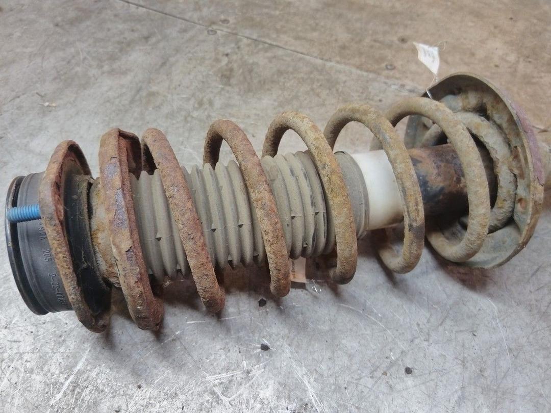 Амортизатор передний правый TFK406 Ford Escort - Фото 3