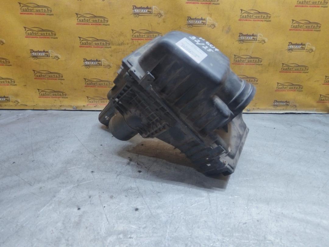 Корпус воздушного фильтра Z5X59A Peugeot 607 купить на авторазборке