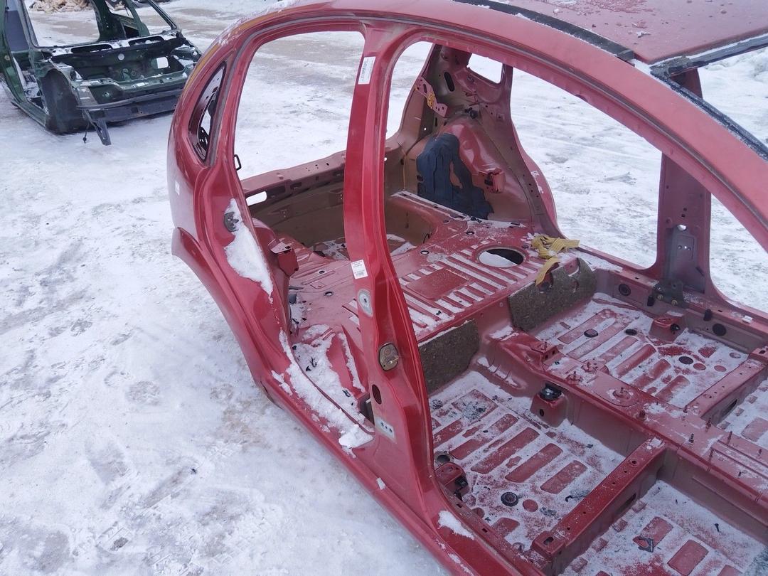 Стойка кузовная центральная правая EX57TN Citroen C3 купить в магазине запчастей бу