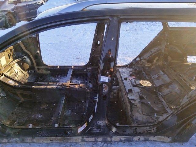 Стойка кузовная центральная левая 4KR3V9 Toyota Avensis купить