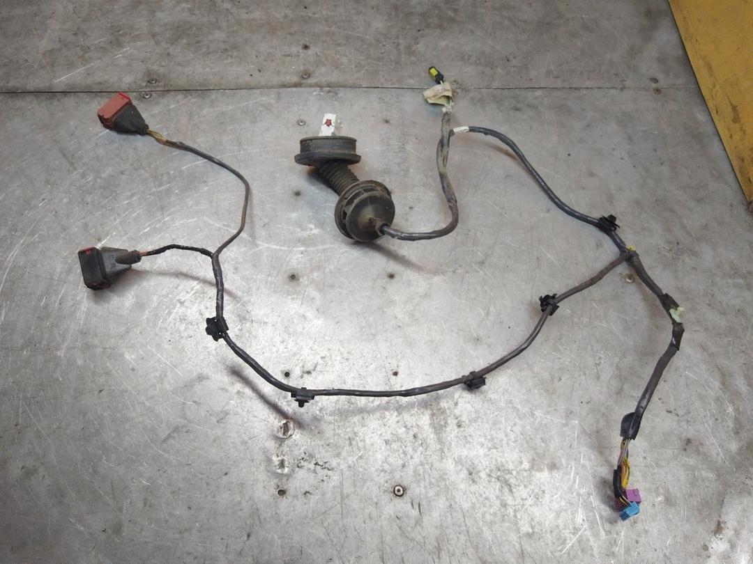 Проводка двери передней левой YRDO00 Peugeot 406