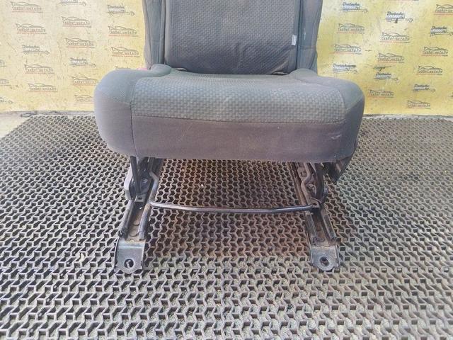 Сиденье заднее YG8SIQ Toyota Corolla Verso - Фото 5